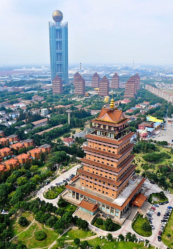俯瞰华西村.jpg