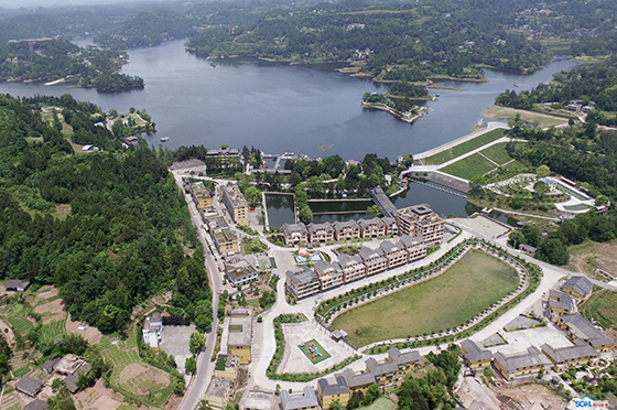 川陕革命老区的四川省南江县立足文旅特色，建设国际休闲度假旅游目的地，成为四川第二批“天府旅游名县”。图为南江一景  南江县委宣传部供图.jpg