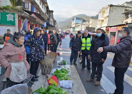 规范场镇秩序.jpg