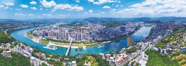 苍溪县城市图 张文忠 摄.jpg