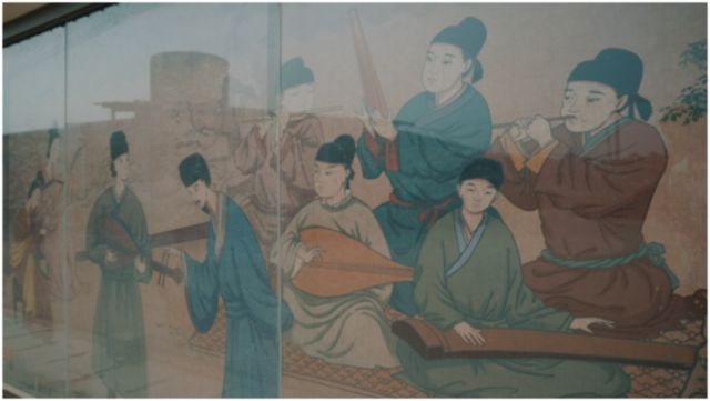 图2  马蹄湾园区文化墙.jpg