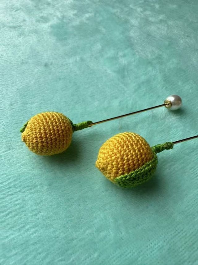 图1  融入安岳柠檬元素的钩编作品。受访者 供图.jpg