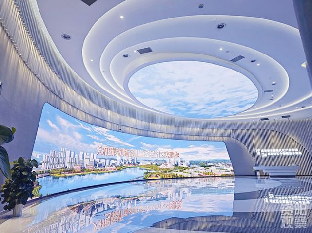 图3  临空经济区产业孵化中心规划展示馆大厅.jpg